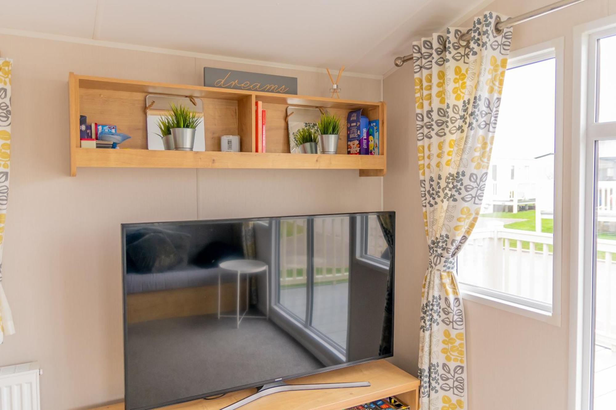 64 Lancaster The Lazy Willow 3 Bedroom Hot Tub Caravan Tattershall Lakes Eksteriør bilde